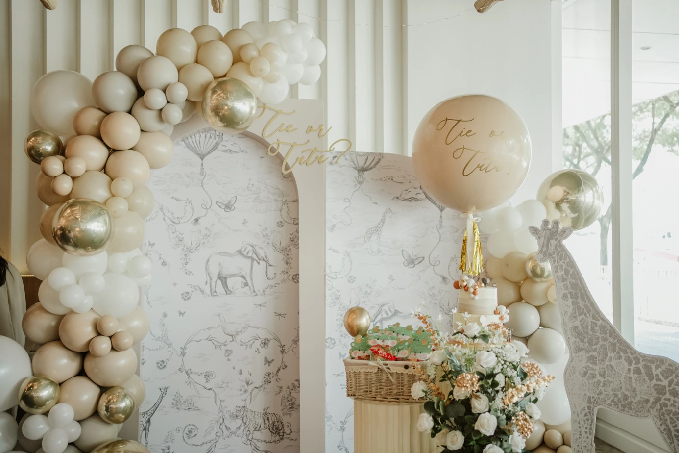 8 Must-Have Party Essentials for Party Set-Up Decorations